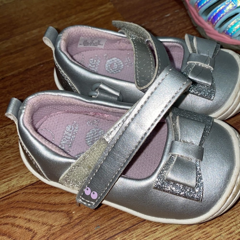 Shoes - Picture 3 of 3